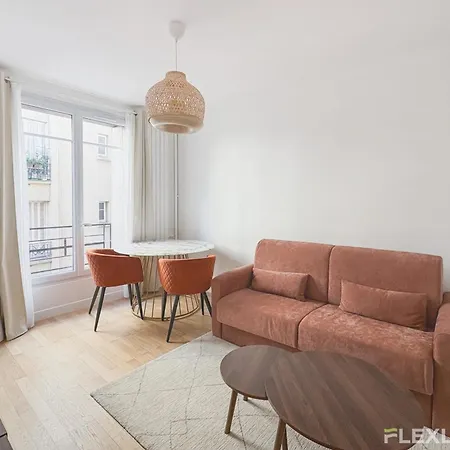 Charming In 16 * Parigi